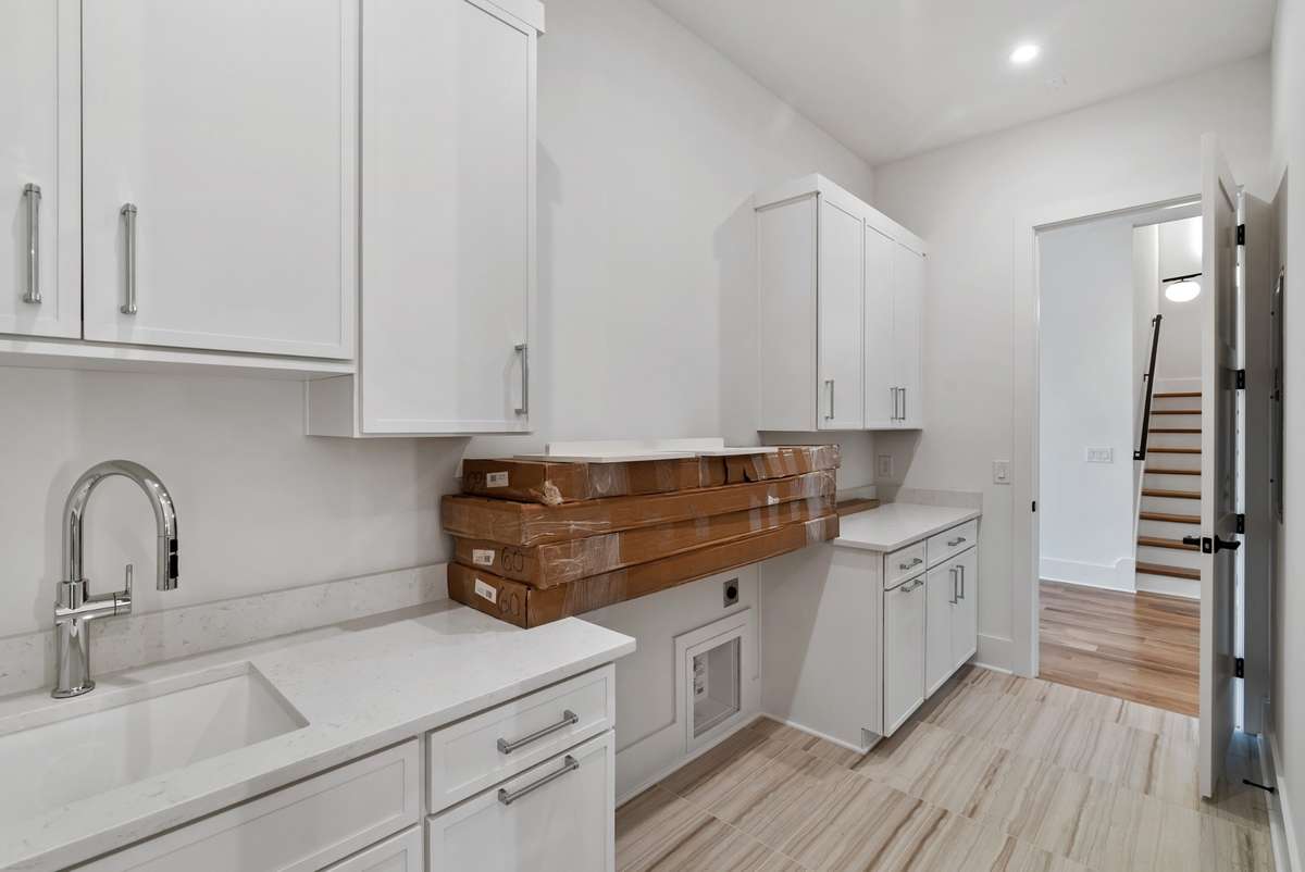 Representation Photos - Not Actual House