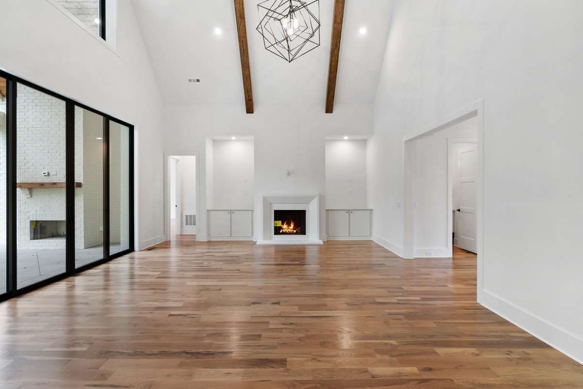 Representation Photos - Not Actual House