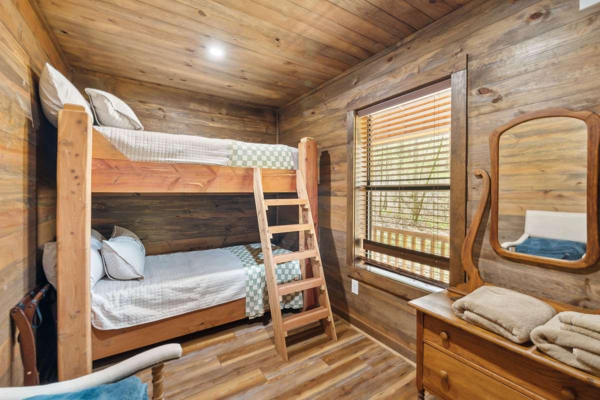 Upstairs bedroom 5