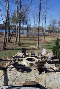 Lake is just steps away