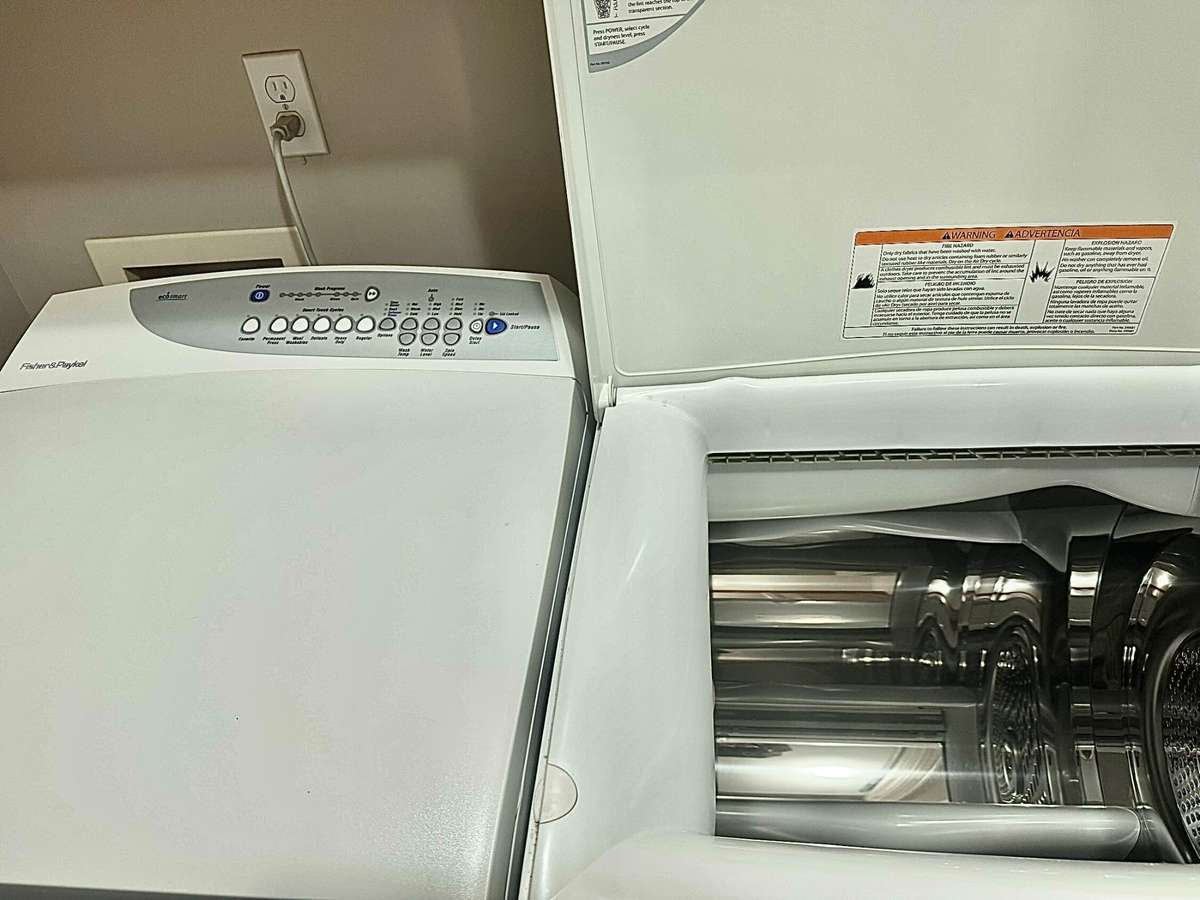 Fisher Pykel Washer and Dryer Stay