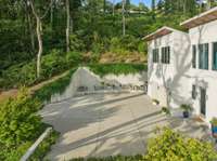 Sellers often enjoy the amazing sunsets with a cocktail here.