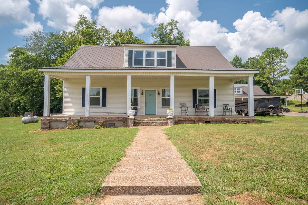 Welcome to 109 West Cherry St Westpoint TN