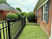 Perfect Yard for your Pet needs