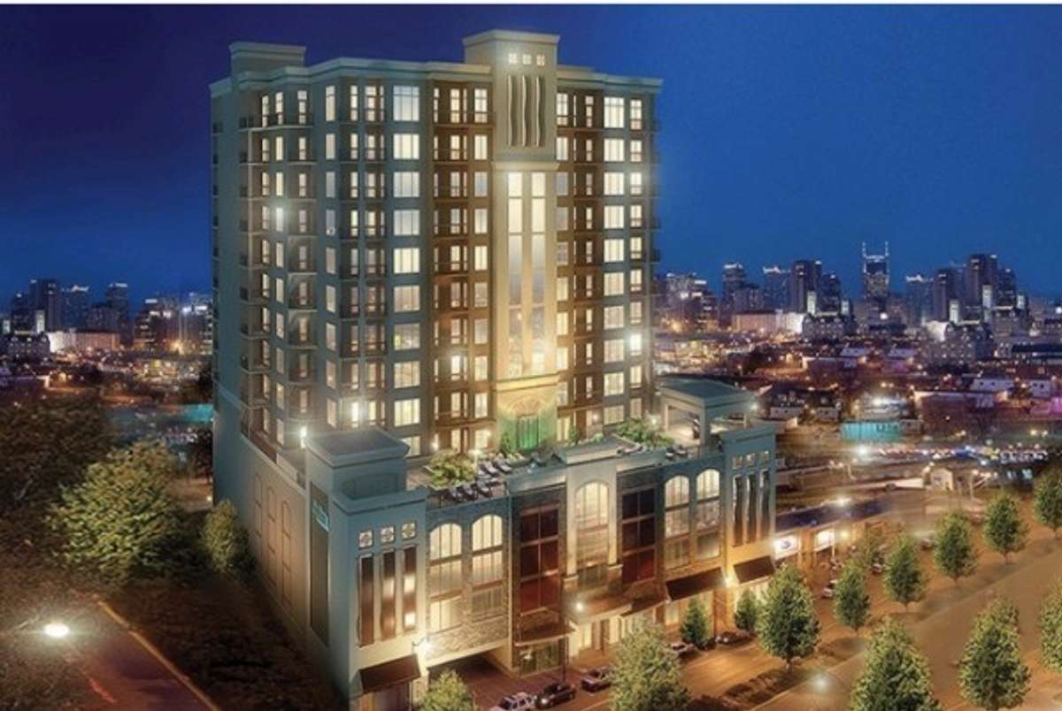 Just steps away from Music Row and Broadway!