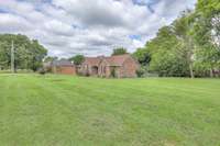 Lovely 0.75 acre homesite