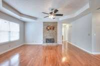Tray ceiling and ceiling fan