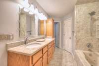 Generously sized bath 1