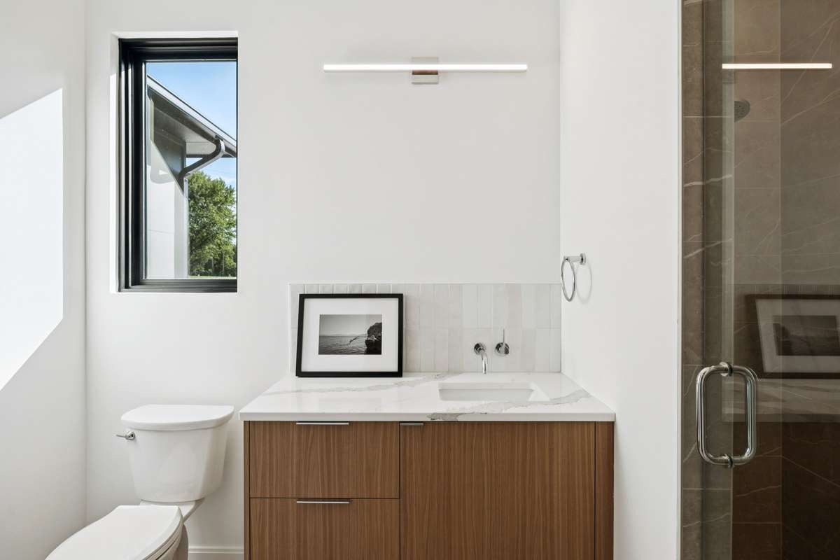 Bedroom 2 en suite