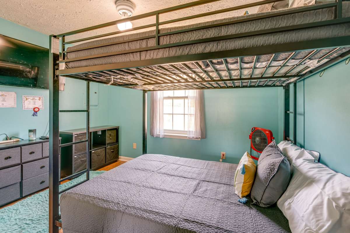 1st bedroom