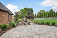 Sit on the patio and enjoy the sound of the trickle of the water's gentle flow! What a great, relaxing place to just take a nap!