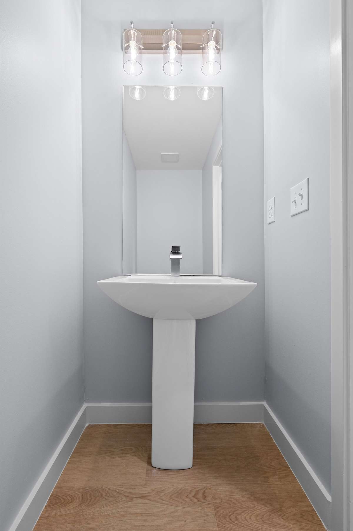 Model home, some features and layout may differ.