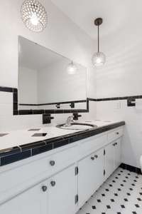 Updated lighting and a shower/tub combo