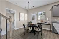 Virtually staged dining