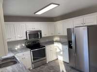 This kitchen is gorgeous!