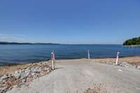 community boat ramp 5 minutes from your front door