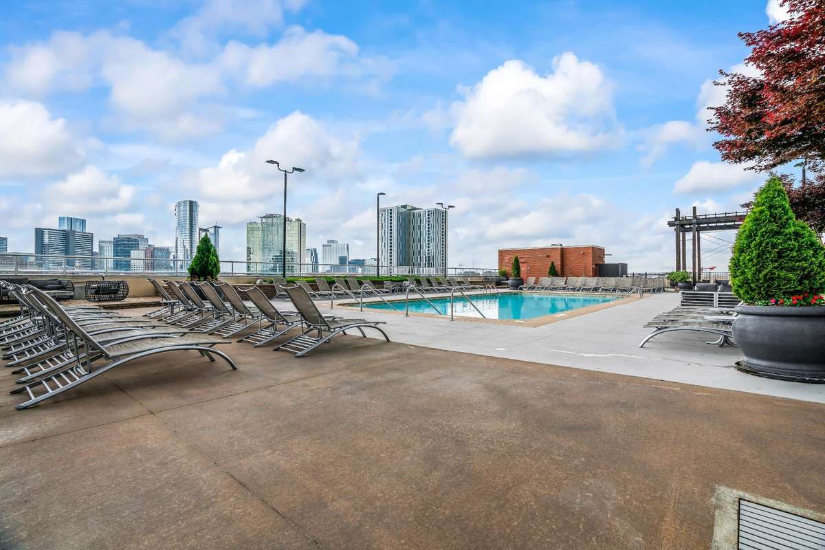 The Icon patio is perfectly located for residents to enjoy and watch Nashville's July 4th fireworks display, or those special starry nights.