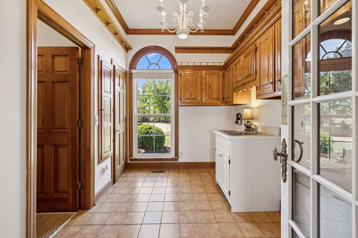 Even the laundry room is fabulous.