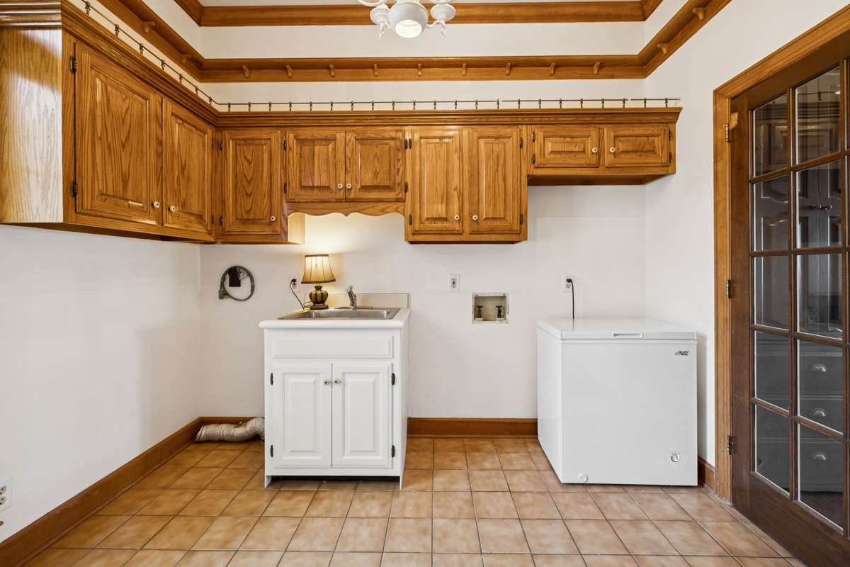 Ample storage and even room for freezer.