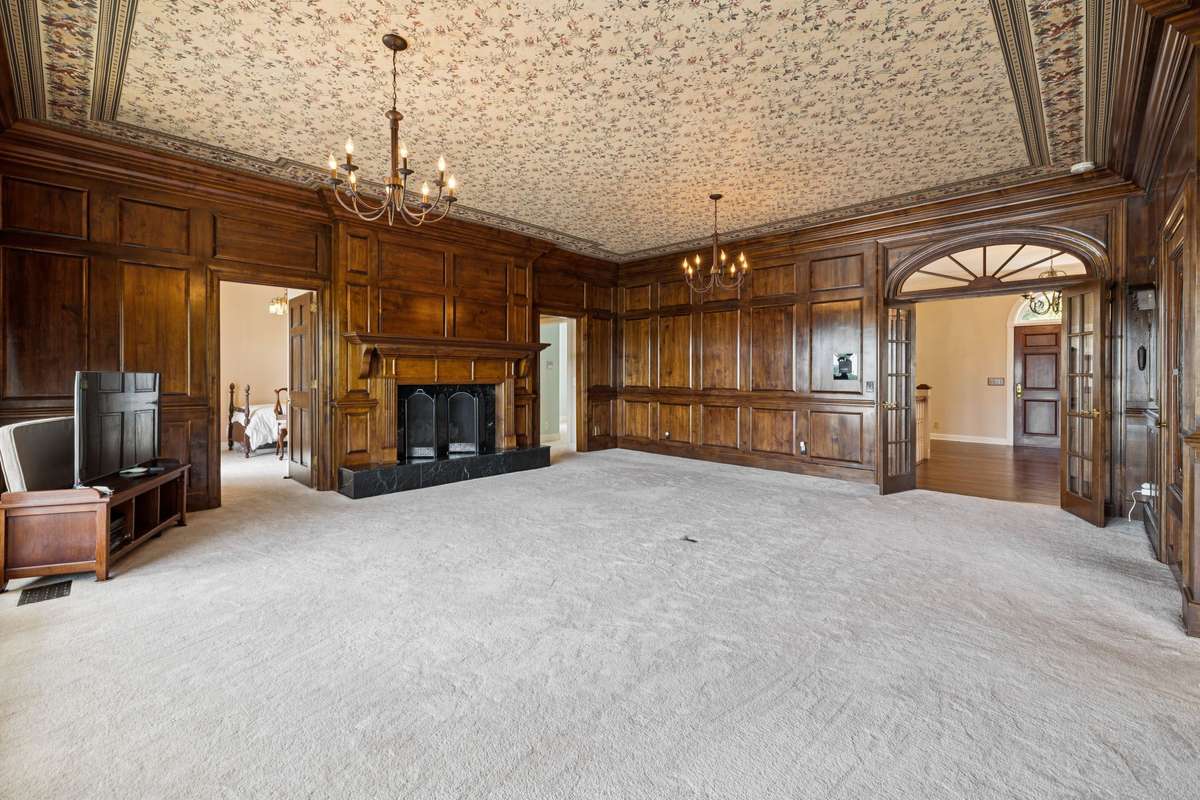 Make sure to look up. Right on trend and yet timeless wallpaper that sets the tone for this space.