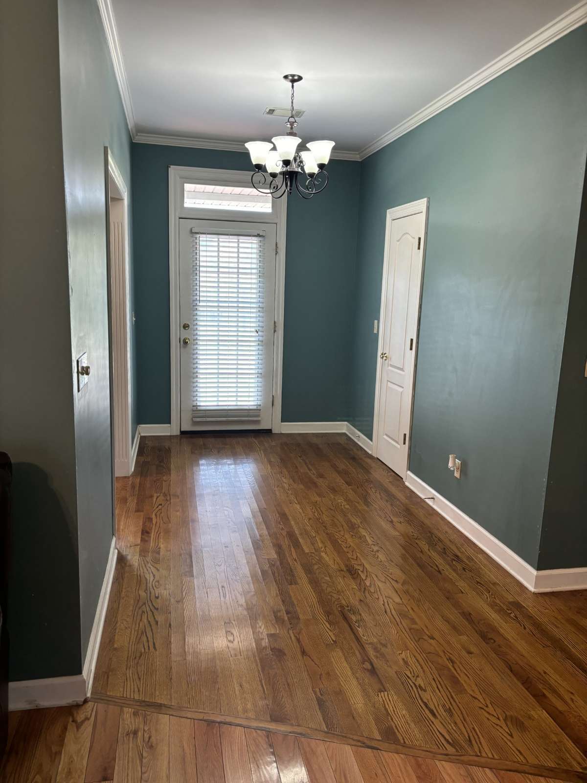Beautiful floors adorn your living room space.