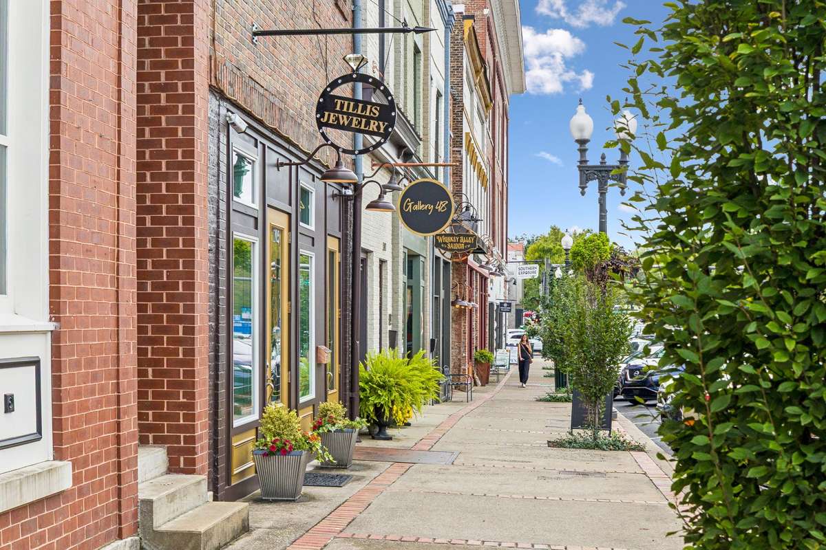 Downtown Columbia ~15 minutes away