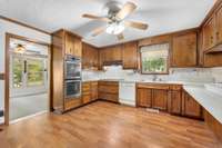 Newer double oven and cooktop!