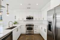 Boasting ample counter space and all the necessary appliances.