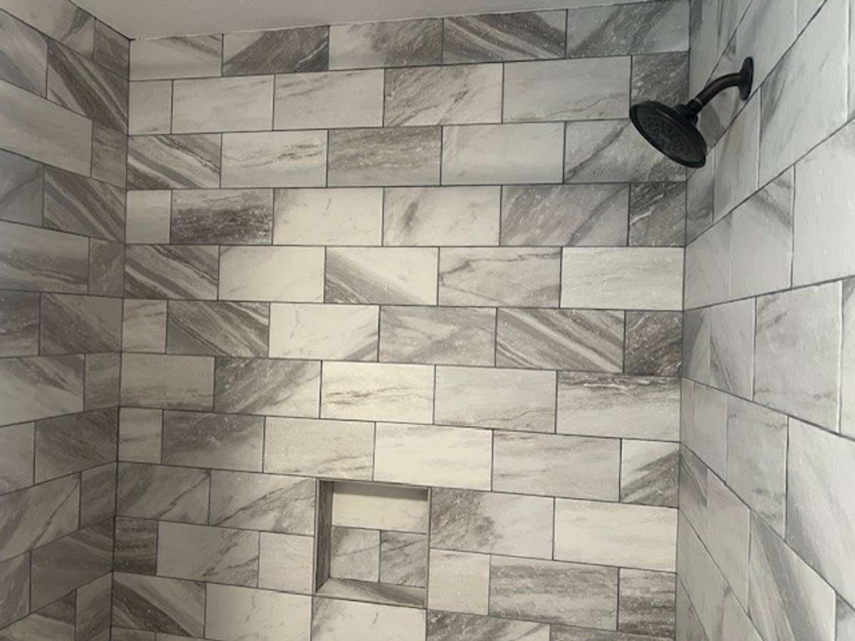 Hall Tiled Shower