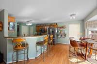 Also has an area for an ear in kitchen