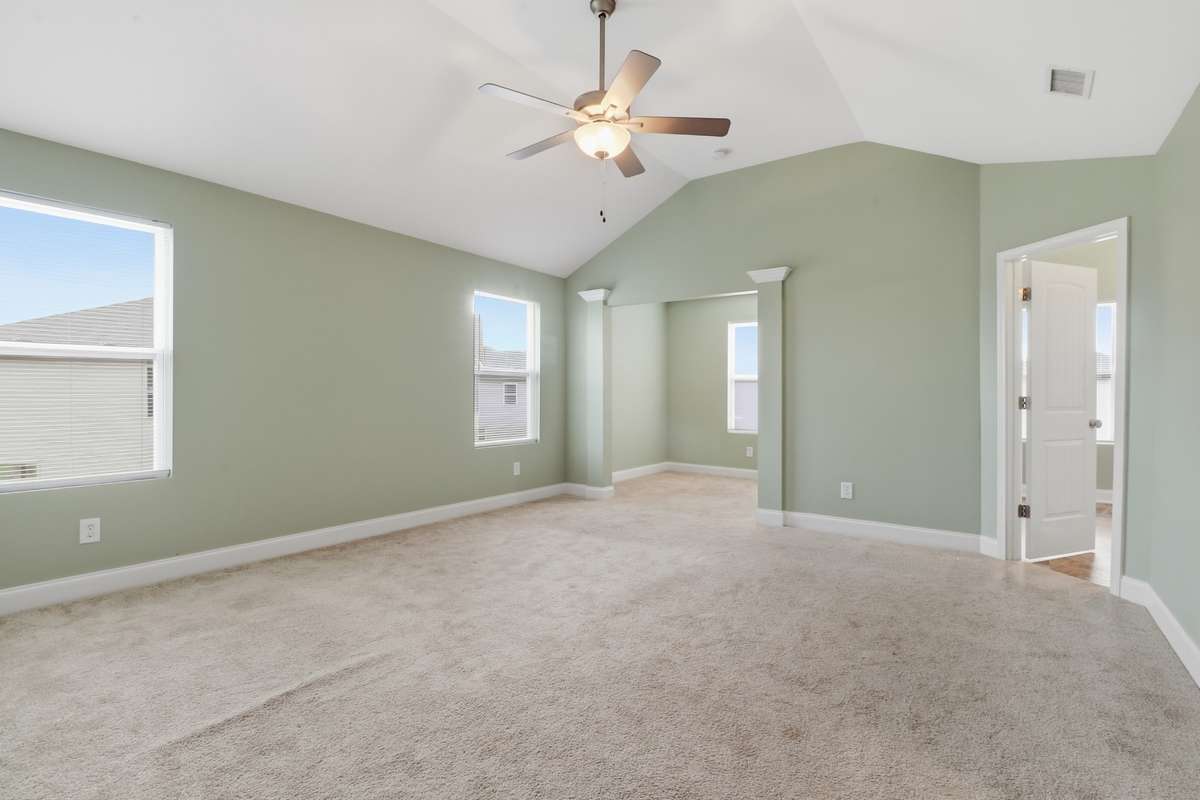 Primary with extra sitting area or office space