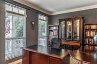 Here is the home office you have been looking for.