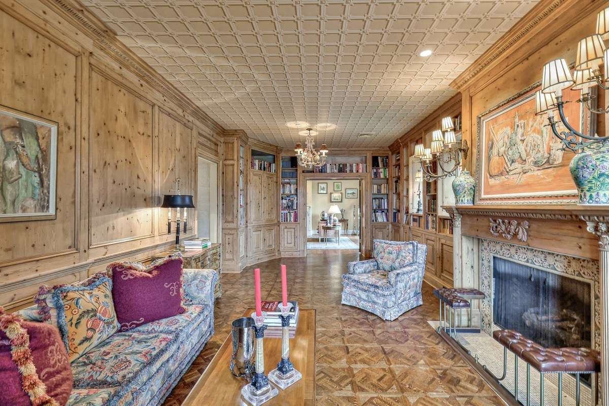 Notice the remarkable sizes of these rooms. Pictures taken when home was furnished. Condo is currently unfurnished.