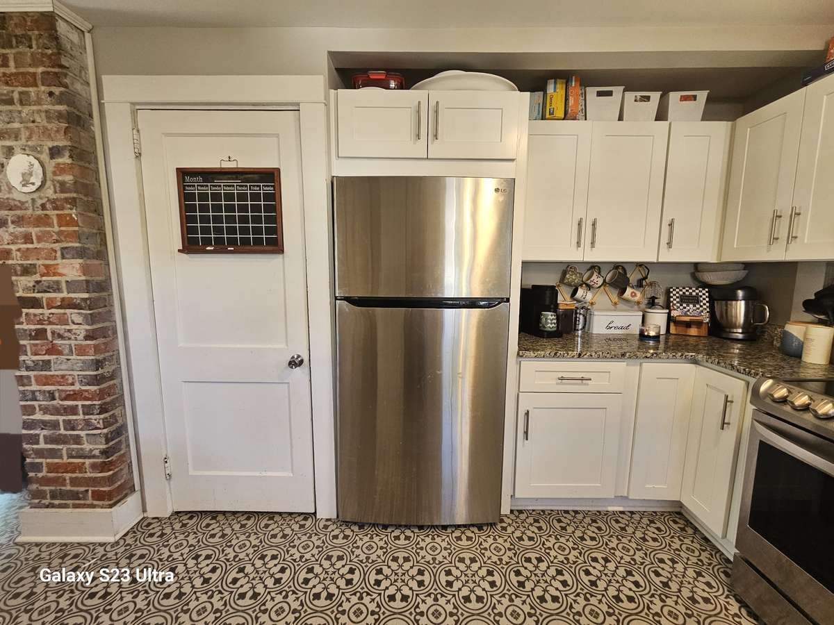 Convenient door access to the basement