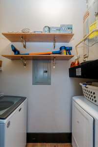 Washer and Dryer included!