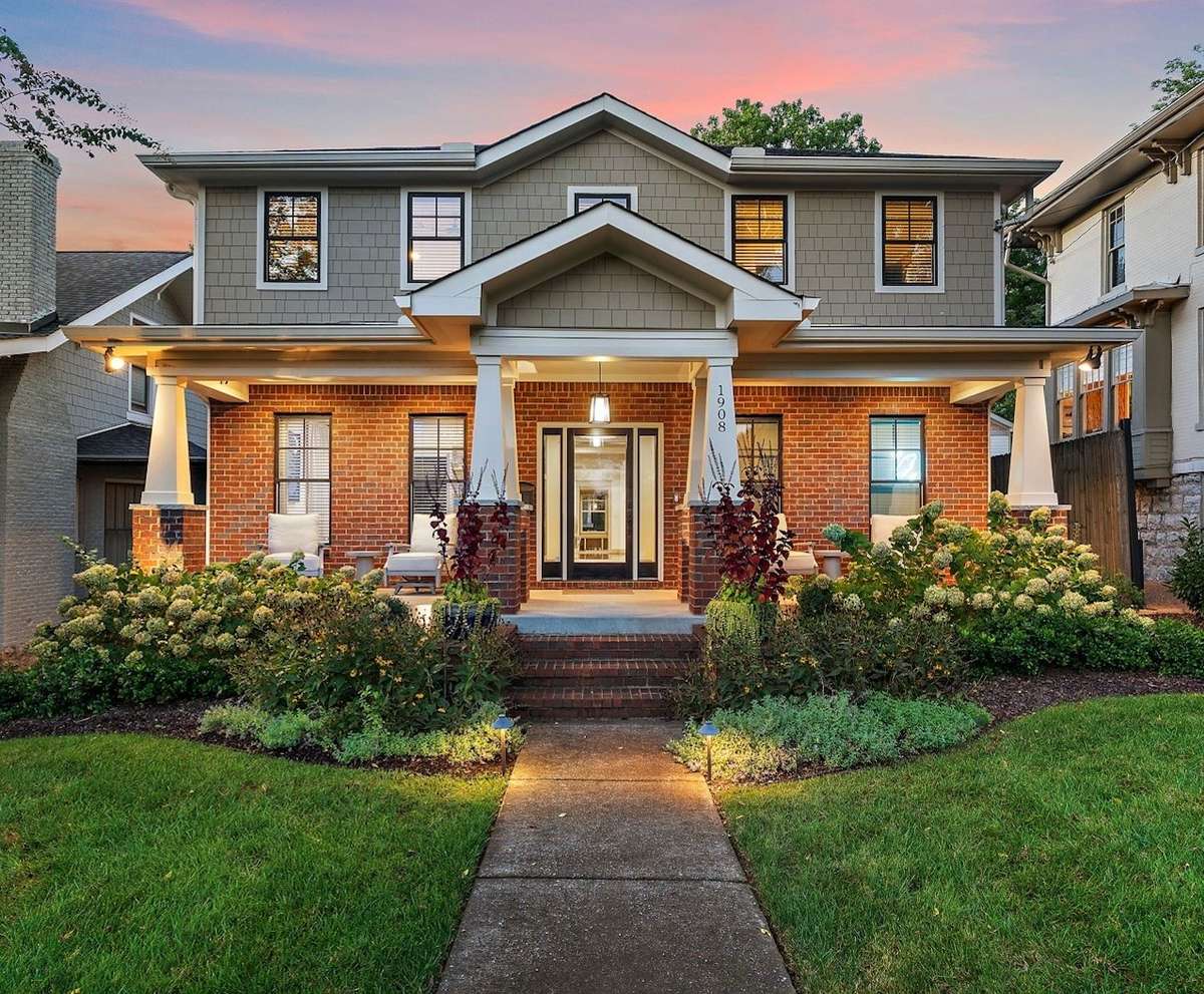 Welcome to 1908 Linden Avenue, one of the most coveted streets in the Belmont-Hillsboro neighborhood!