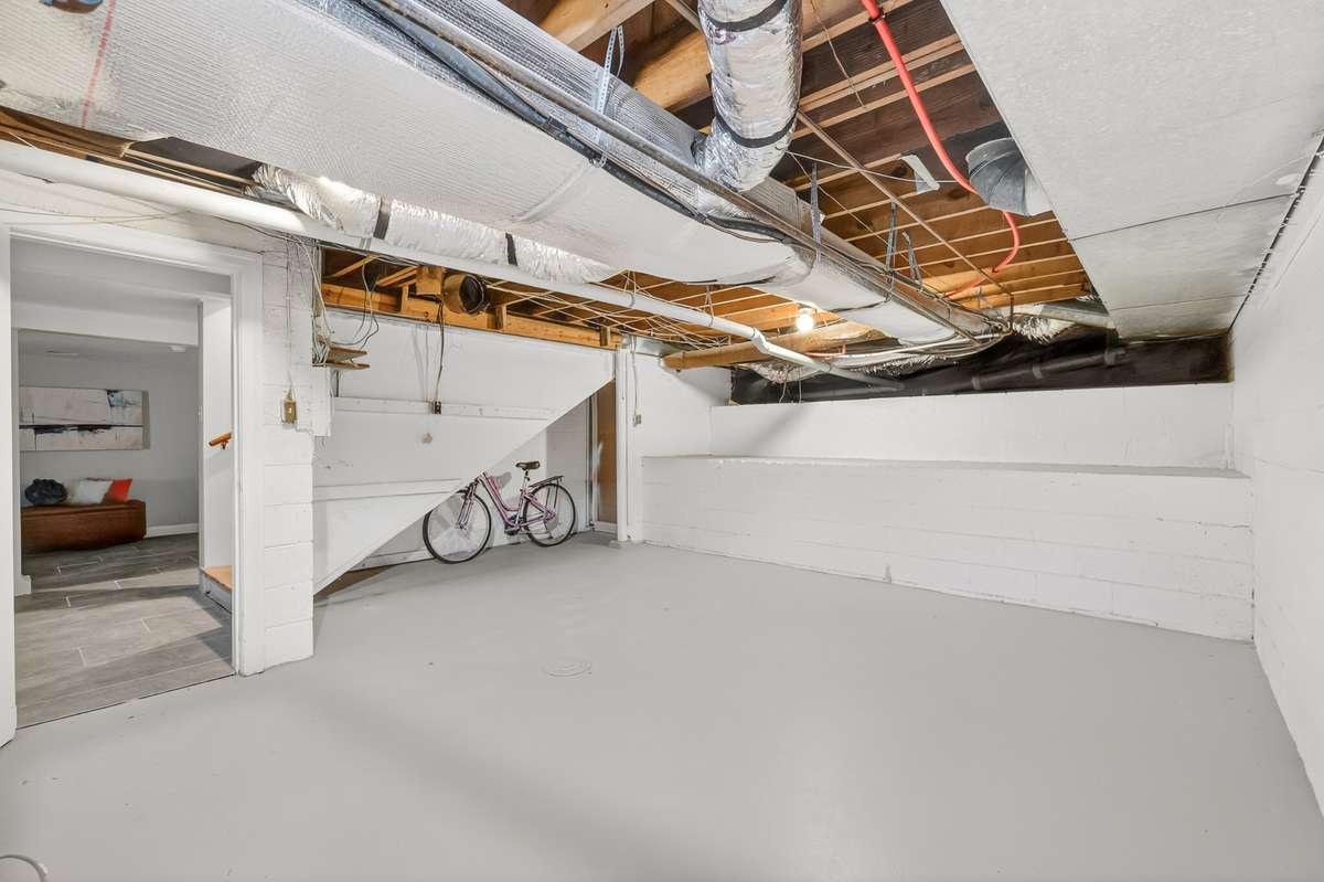 Basement storage-- tornado  safe room