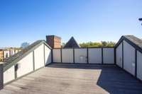 Rooftop Deck ready and waiting for Parties.  Seller has estimate for board replacement and will complete w/ acceptable offer.