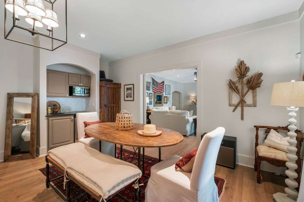 This room is perfect for a teen or MIL with the Kitchenette and laundry nearby