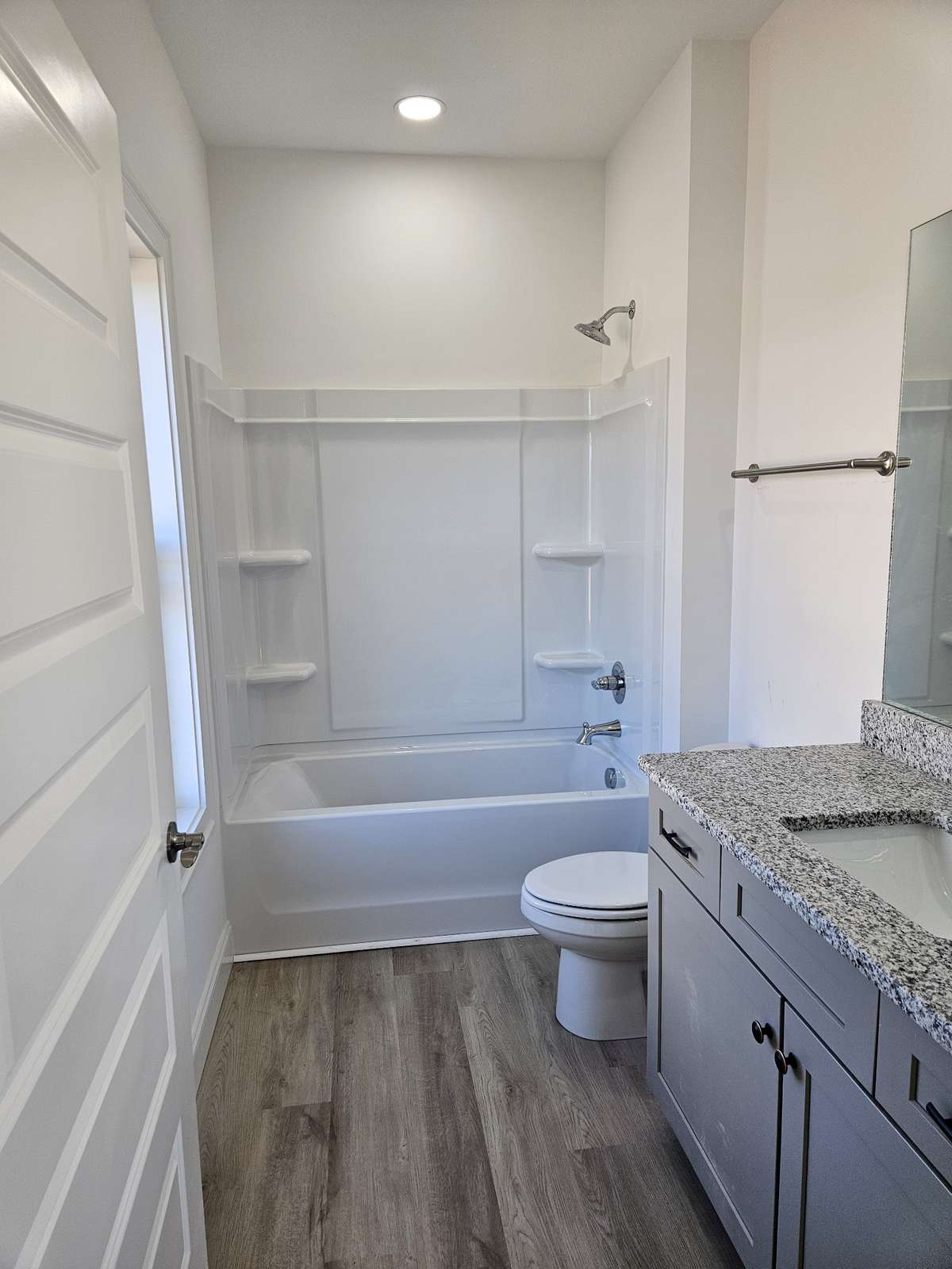 2nd Primary Bath