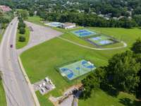 Neighborhood amenitites