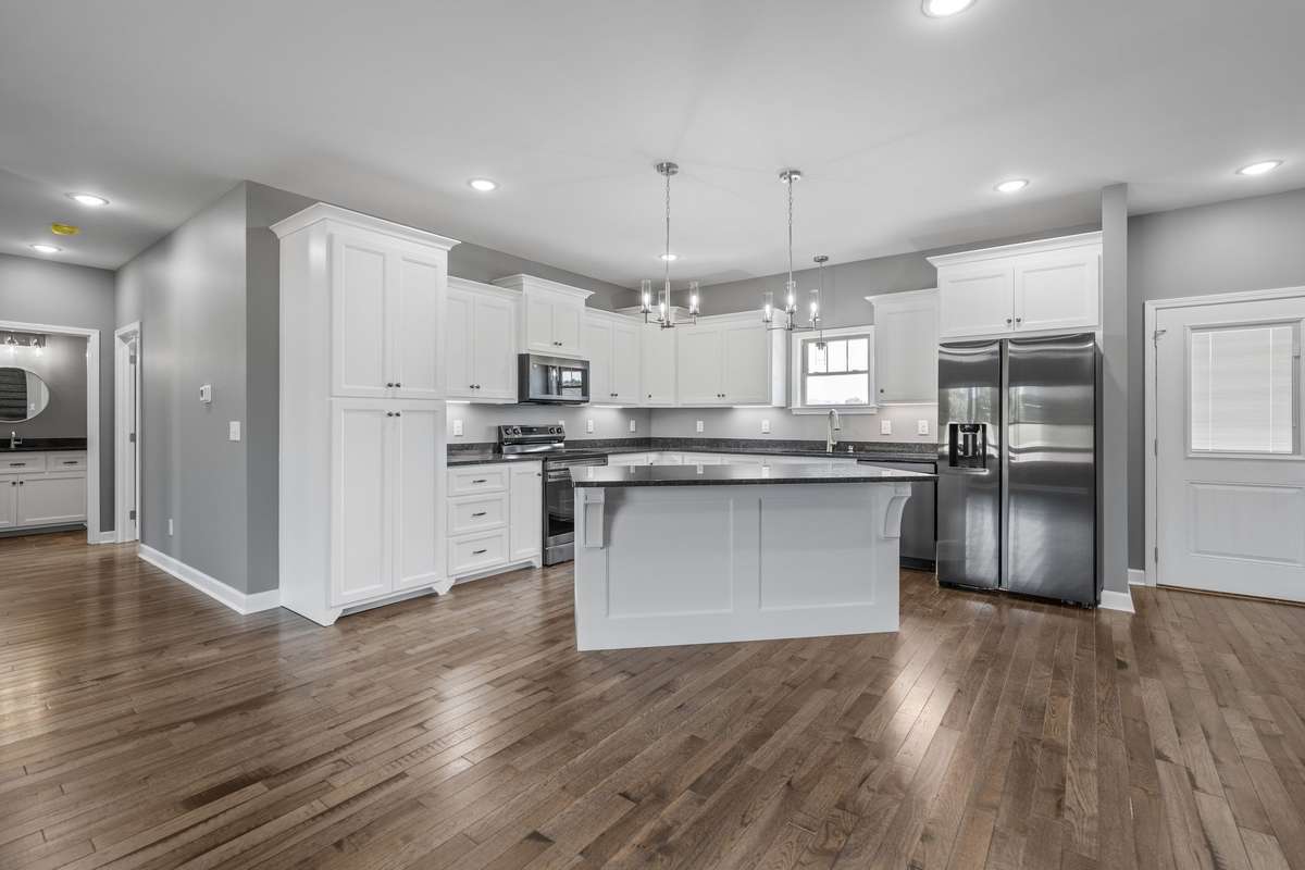 Beautiful kitchen!  Granite, soft close cabinets and appliances!