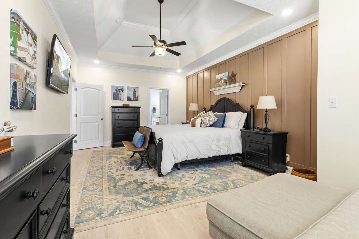 BOARD & BATTEN ACCENT WALL