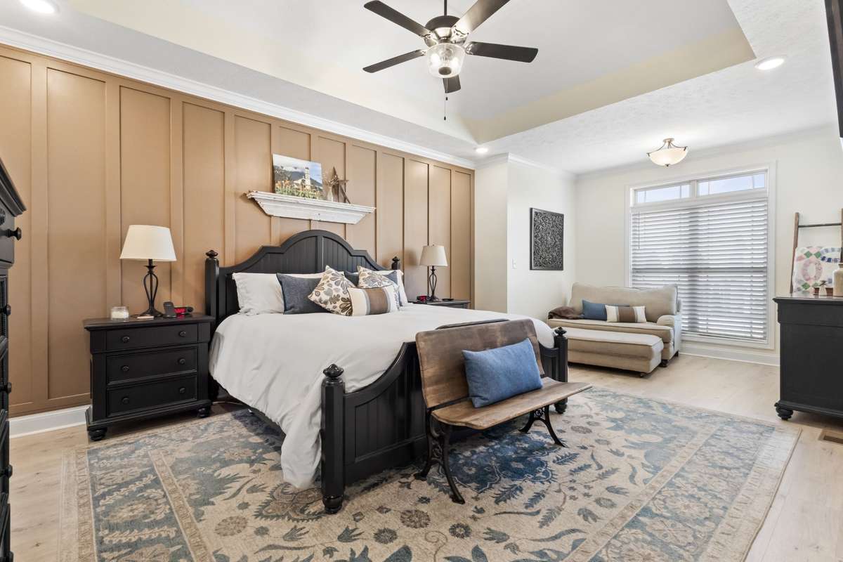 OWNER'S RETREAT W/ TRAY CEILING & SITTING AREA