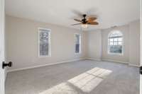 Spacious principal suite on 2nd floor