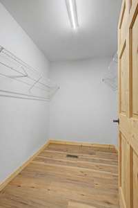 Walk in closet - Primary Suite