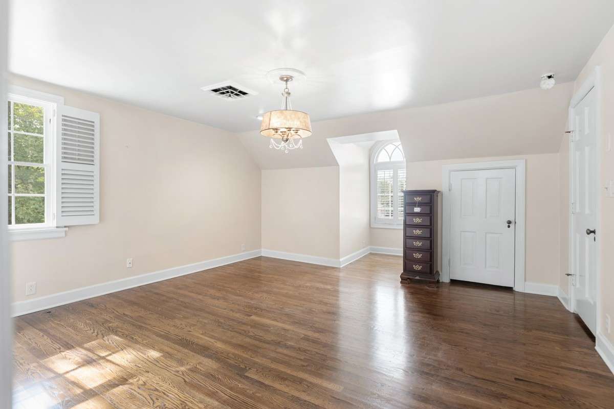 Well Cared For Primary,  treated with Respect, warmth and elegance- New Choices will
  be the continuation of the Lifestyle