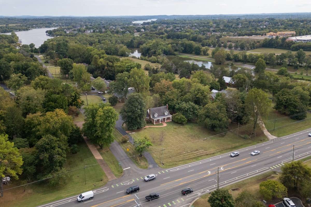 Seize the Process of  Likely Transformation for the future of Nashville Pike- Ling the Main
  entry to Gallatin