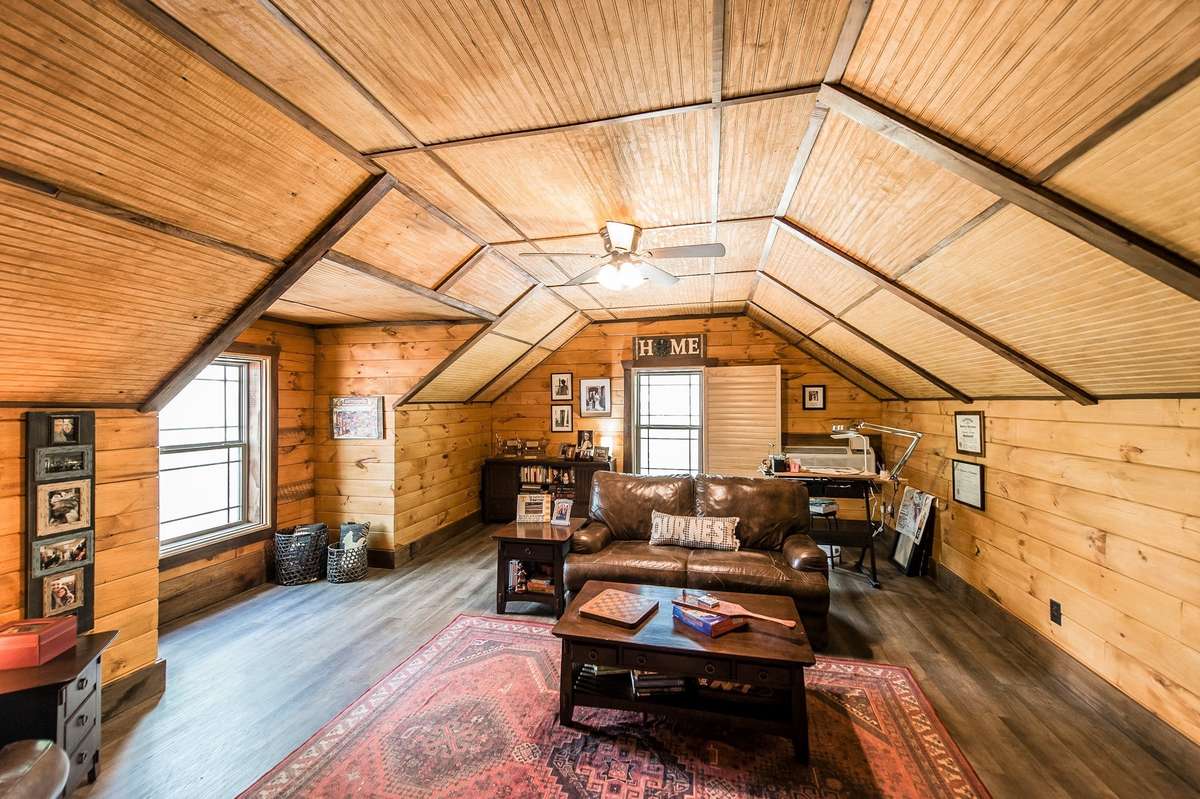 Extra large bonus room
