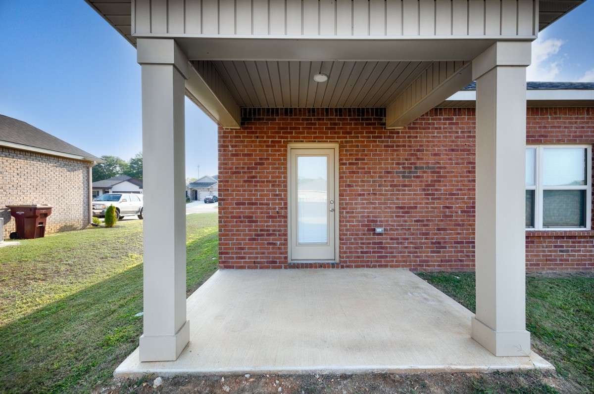 Back of house - Covered patio area